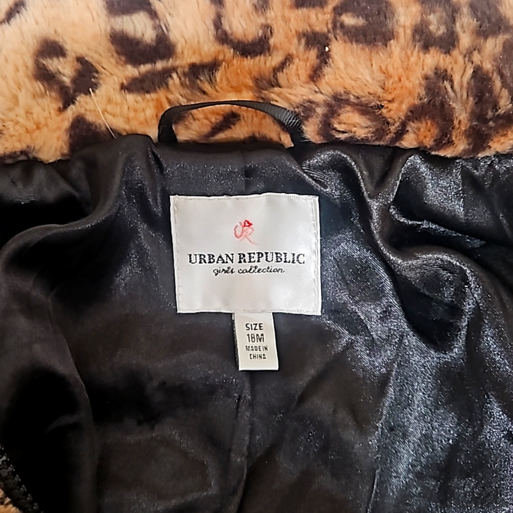 Size 18M Urban Republic Faux Fur Leopard Coat with High Collar and Black Trim